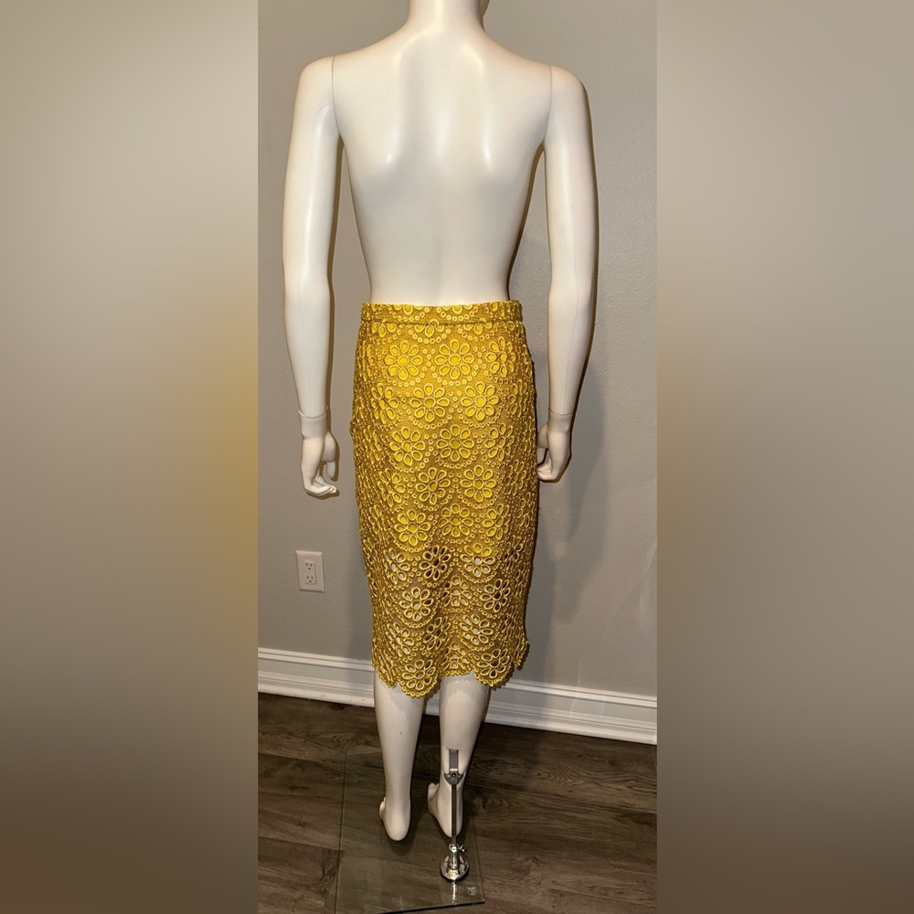 ALEXIS Intermix *Larissa* yellow floral crochet lace embroidered pencil skirt S - Picture 4 of 8